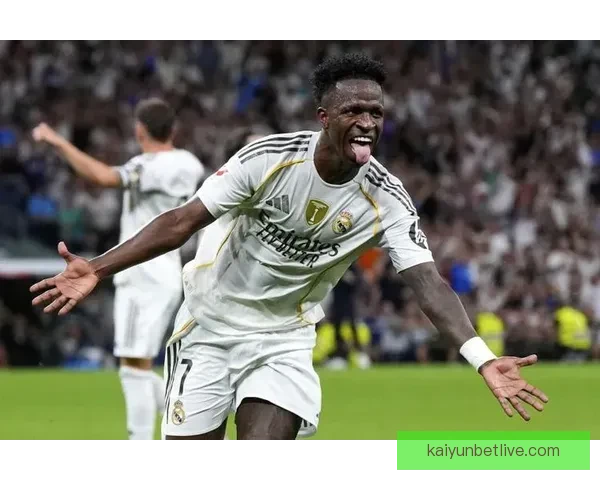 马略卡后卫赛场挑衅维尼修斯戏称其踢球如玩沙滩球